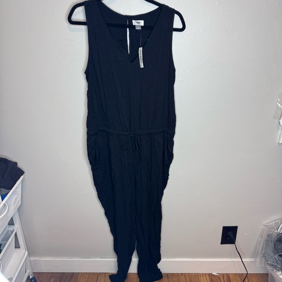 NWT Old Navy Waist-Defined StretchTech Jumpsuit in Black - Picture 4 of 15